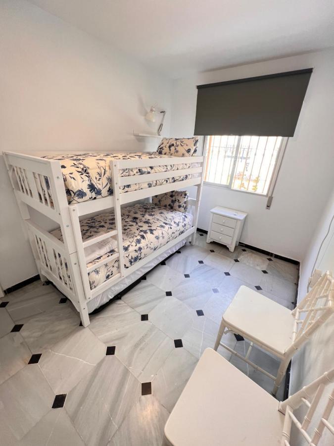 Pedregalejo Playa, Piscina Y Parking Apartamento Málaga Exterior foto