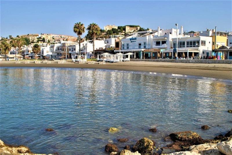 Pedregalejo Playa, Piscina Y Parking Apartamento Málaga Exterior foto